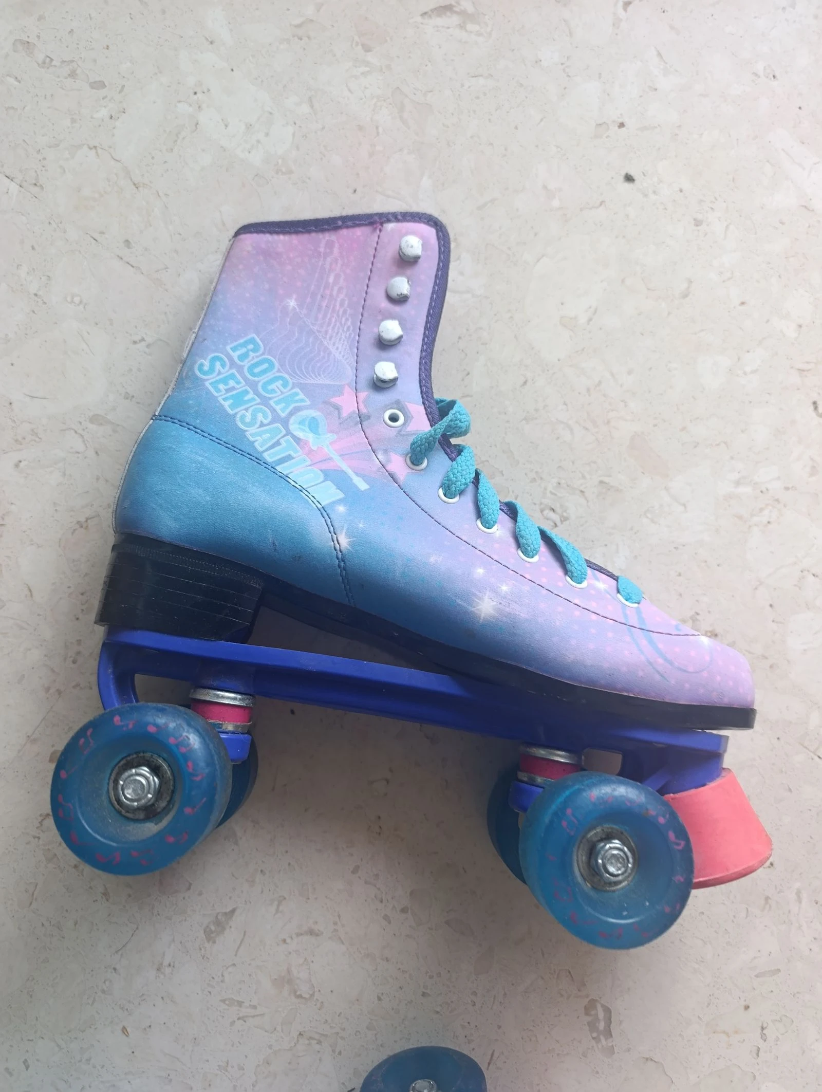 Patines Hanna Montana de 4 ruedas  nr 39